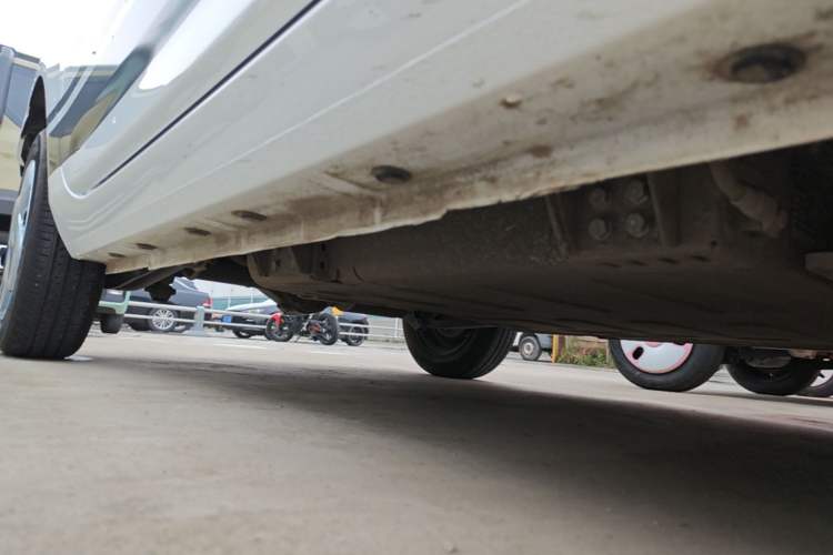 Used Geely Galaxy Panda 2024 Panda Mini 200km Endurance Bear Right Side Sill