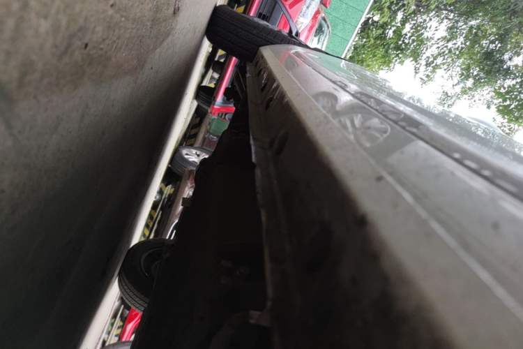 Used Geely Galaxy Panda 2024 Panda Mini 200km Endurance Bear Right Side Sill