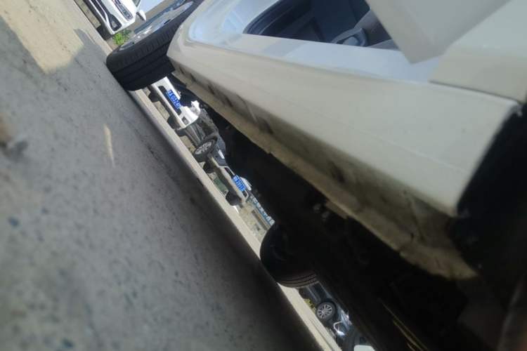 Used Geely Galaxy Panda 2024 Panda Mini 200km Endurance Bear Right Side Sill