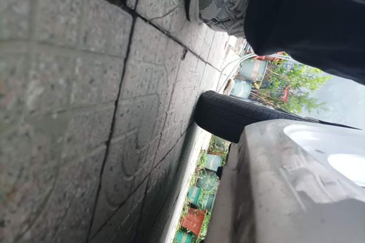 Used Geely Galaxy Panda 2024 Panda Mini 200km Endurance Bear Right Side Sill