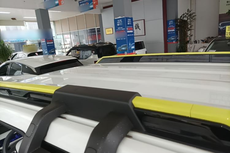 Used Geely Galaxy Panda 2024 200km Panda Rider Roof