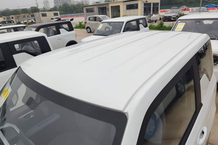 Used Geely Galaxy Panda 2024 Panda Mini 200km Endurance Bear Roof