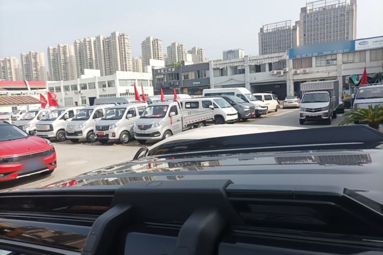 Used Geely Galaxy Panda 2024 200km Panda Rider Roof