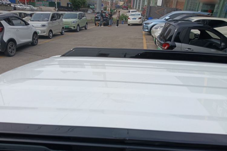 Used Geely Galaxy Panda 2024 200km Panda Rider Roof