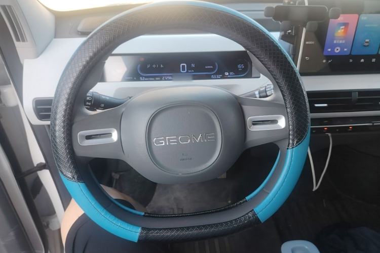Used Geely Galaxy Panda 2024 Panda Mini 200km Endurance Bear Steering Wheel