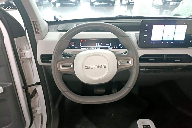 Used Geely Galaxy Panda 2024 200km Panda Kart Steering Wheel