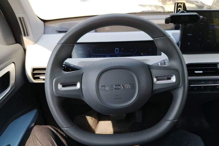 Used Geely Galaxy Panda 2024 Panda Mini 200km Longteng PRO Edition Steering Wheel