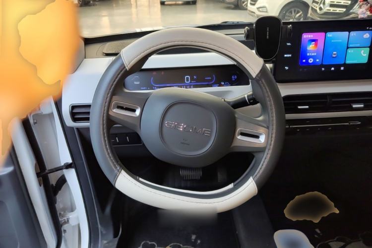Used Geely Galaxy Panda 2024 Panda Mini 200km Endurance Bear Steering Wheel