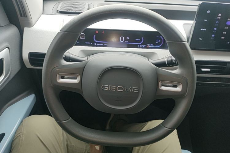 Used Geely Galaxy Panda 2024 Panda Mini 200km Longteng PRO Edition Steering Wheel