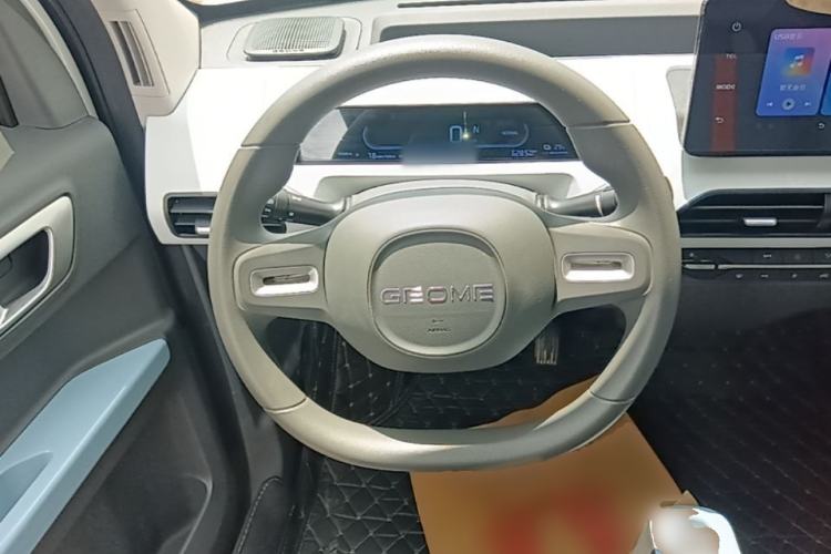 Used Geely Galaxy Panda 2024 Panda Mini 200km Longteng PRO Edition Steering Wheel