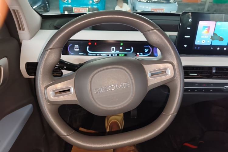 Used Geely Galaxy Panda 2024 Panda Mini 200km Endurance Bear Steering Wheel