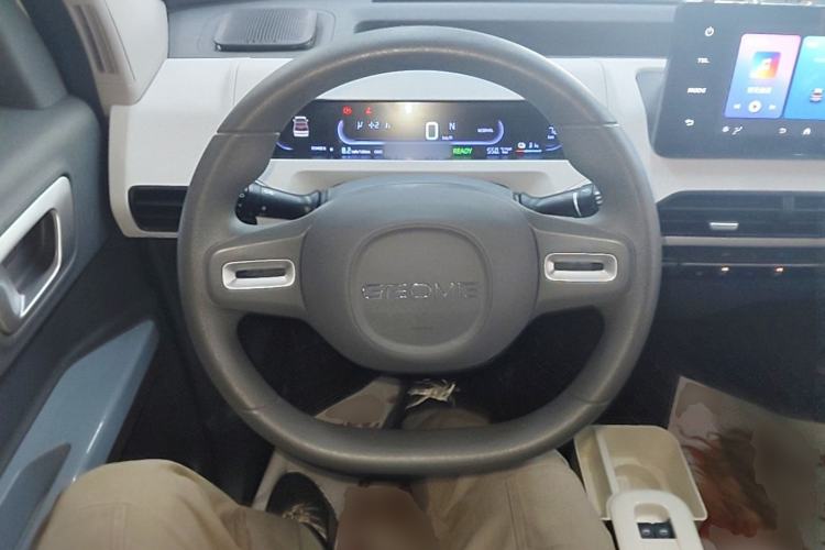 Used Geely Galaxy Panda 2024 Panda Mini 200km Endurance Bear Steering Wheel