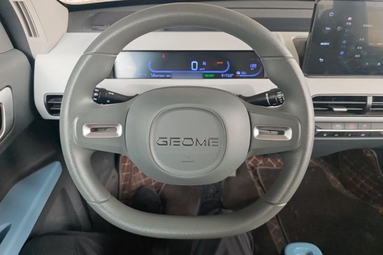 Used Geely Galaxy Panda 2024 Panda Mini 200km Endurance Bear Steering Wheel