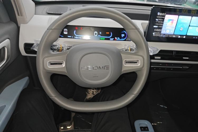 Used Geely Galaxy Panda 2024 Panda Mini 200km Longteng PRO Edition Steering Wheel