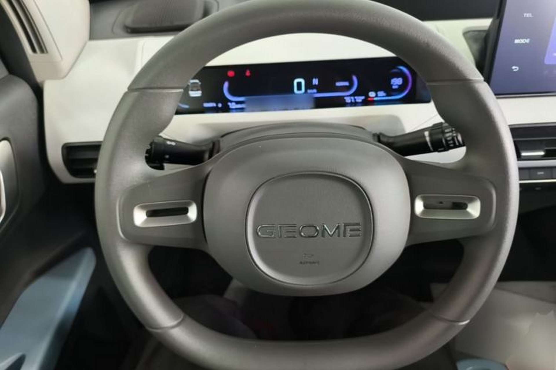 Used Geely Galaxy Panda 2024 Panda Mini 200km Endurance Bear Steering Wheel