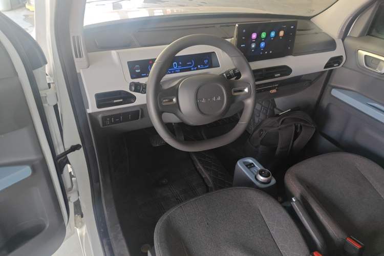 Used Geely Galaxy Panda 2024 Panda Mini 200km Longteng PRO Edition Steering Wheel