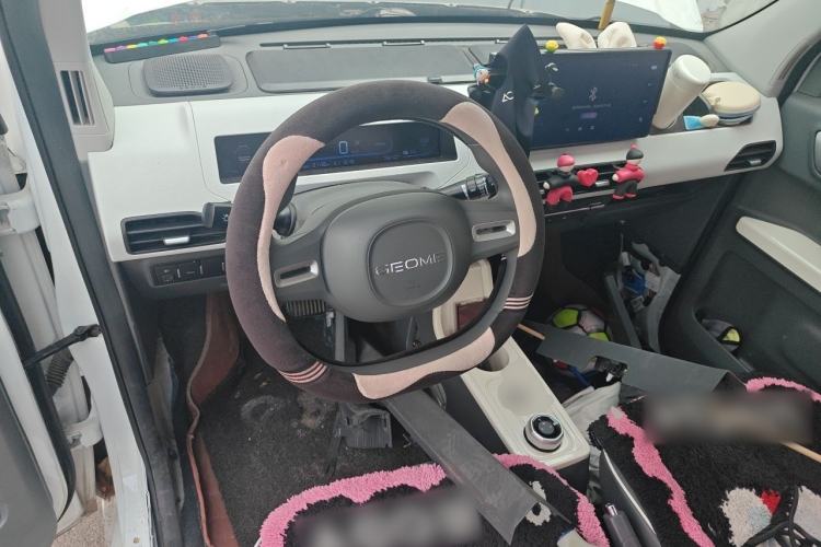 Used Geely Galaxy Panda 2024 Panda Mini 200km Longteng PRO Edition Steering Wheel