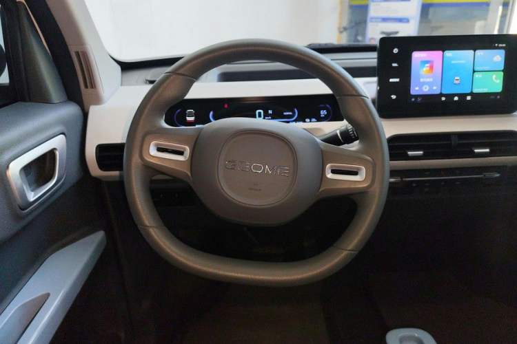 Used Geely Galaxy Panda 2024 Panda Mini 200km Endurance Bear Steering Wheel