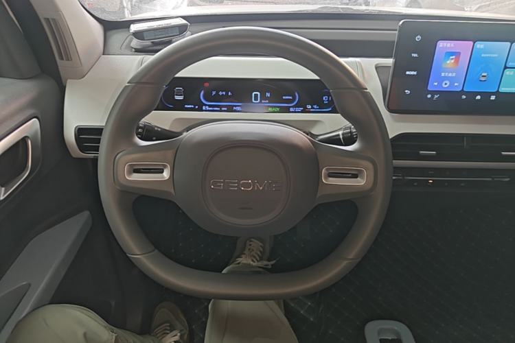 Used Geely Galaxy Panda 2024 Panda Mini 200km Endurance Bear Steering Wheel
