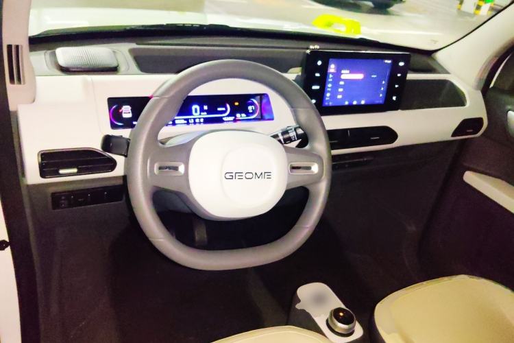 Used Geely Galaxy Panda 2024 200km Panda Rider Steering Wheel