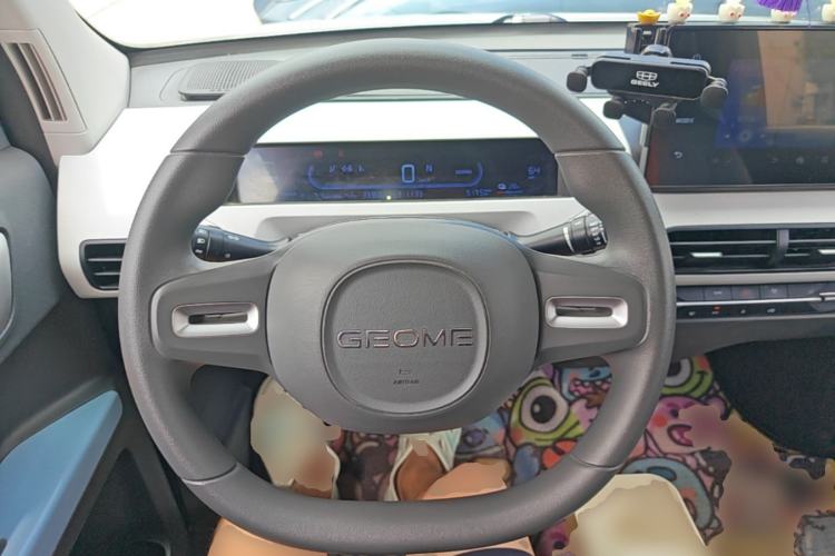 Used Geely Galaxy Panda 2024 Panda Mini 200km Endurance Bear Steering Wheel