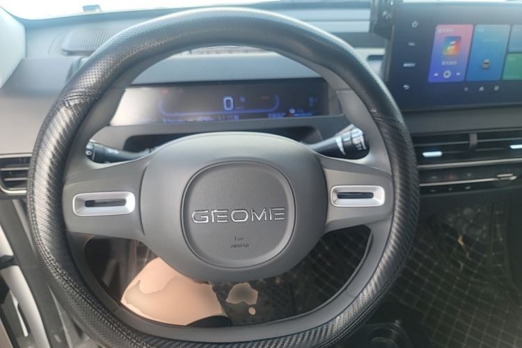 Used Geely Galaxy Panda 2024 Panda Mini 200km Endurance Bear Steering Wheel