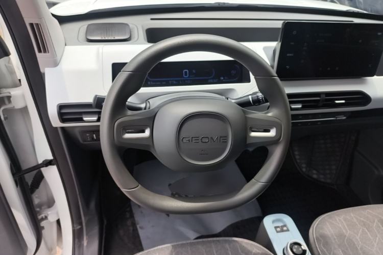 Used Geely Galaxy Panda 2024 Panda Mini 200km Longteng PRO Edition Steering Wheel