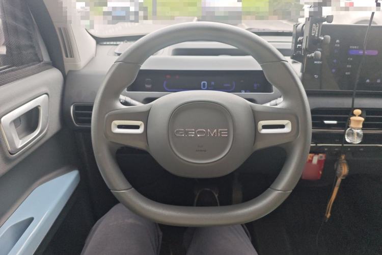 Used Geely Galaxy Panda 2024 Panda Mini 200km Endurance Bear Steering Wheel