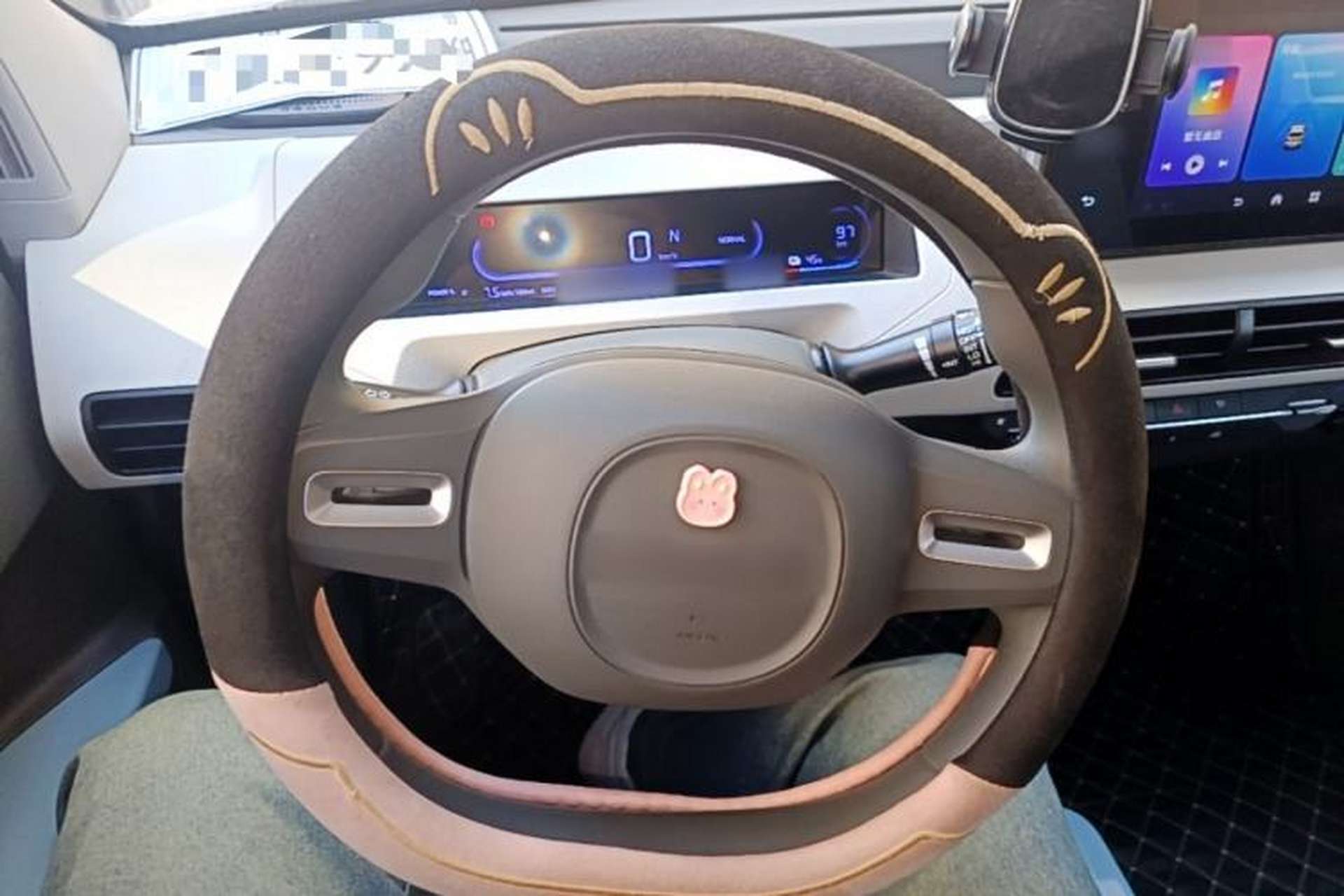 Used Geely Galaxy Panda 2024 Panda Mini 200km Longteng PRO Edition Steering Wheel