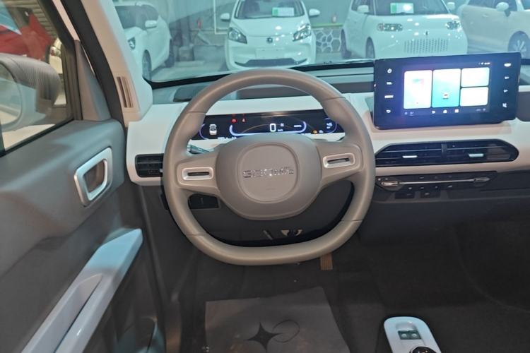Used Geely Galaxy Panda 2024 Panda Mini 200km Endurance Bear Steering Wheel