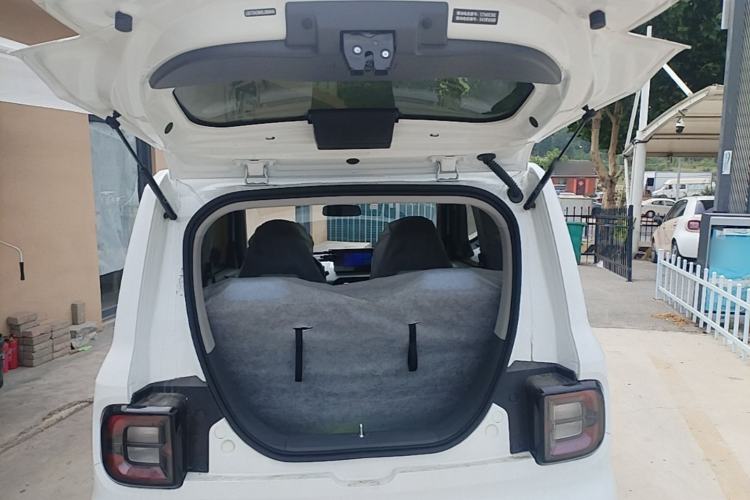 Used Geely Galaxy Panda 2024 Panda Mini 200km Endurance Bear Trunk