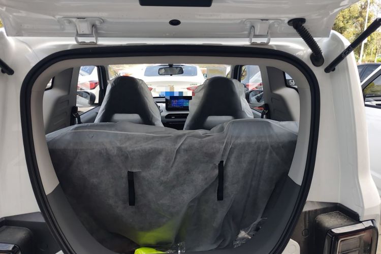 Used Geely Galaxy Panda 2024 Panda Mini 200km Endurance Bear Trunk