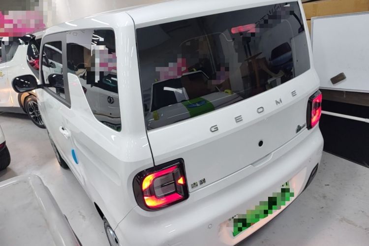 Used Geely Galaxy Panda 2024 Panda Mini 200km Endurance Bear Trunk