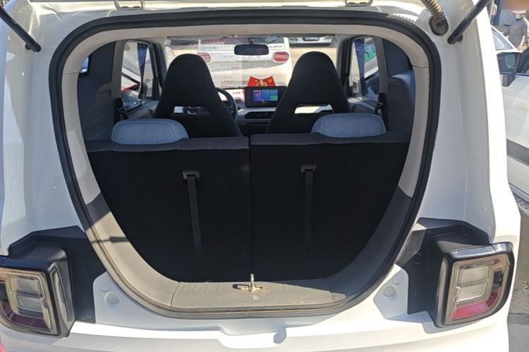 Used Geely Galaxy Panda 2024 Panda Mini 200km Endurance Bear Trunk