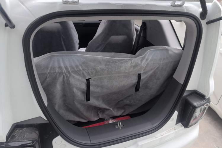 Used Geely Galaxy Panda 2024 Panda Mini 200km Endurance Bear Trunk