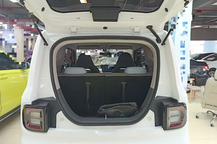 Used Geely Galaxy Panda 2024 Panda Mini 200km Endurance Bear Trunk