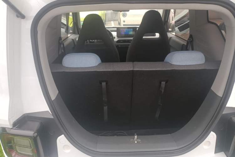 Used Geely Galaxy Panda 2024 Panda Mini 200km Endurance Bear Trunk