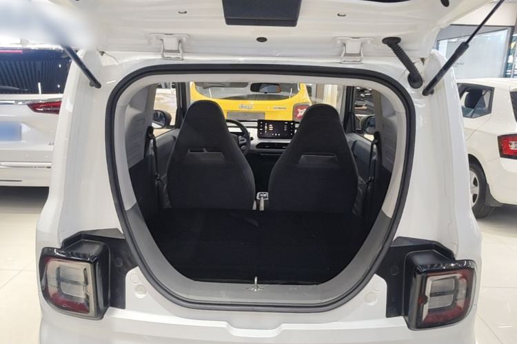 Used Geely Galaxy Panda 2024 Panda Mini 200km Endurance Bear Trunk