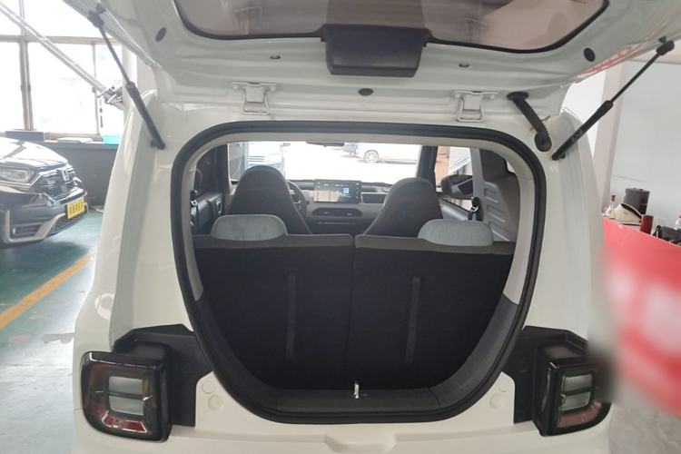Used Geely Galaxy Panda 2024 Panda Mini 200km Endurance Bear Trunk