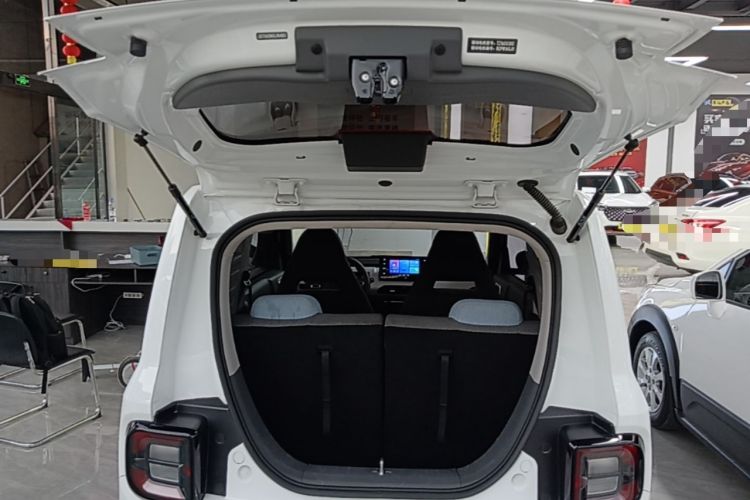Used Geely Galaxy Panda 2024 Panda Mini 200km Endurance Bear Trunk