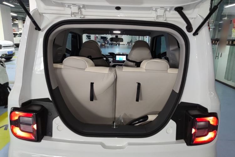 Used Geely Galaxy Panda 2024 Panda Mini 200km Endurance Bear Trunk