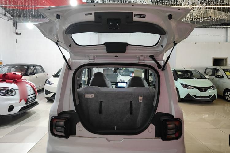 Used Geely Galaxy Panda 2024 Panda Mini 200km Endurance Bear Trunk