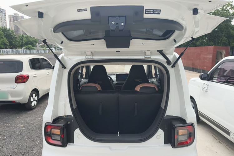 Used Geely Galaxy Panda 2024 Panda Mini 200km Endurance Bear Trunk