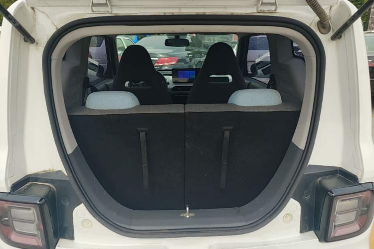 Used Geely Galaxy Panda 2024 Panda Mini 200km Endurance Bear Trunk