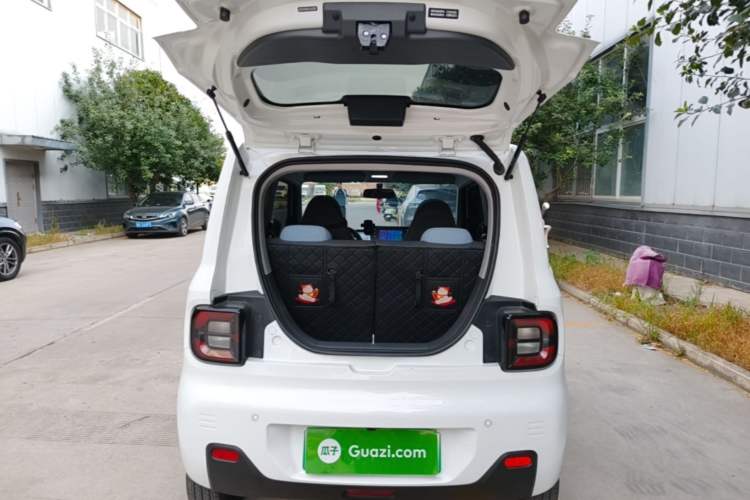 Used Geely Galaxy Panda 2024 Panda Mini 200km Endurance Bear Trunk