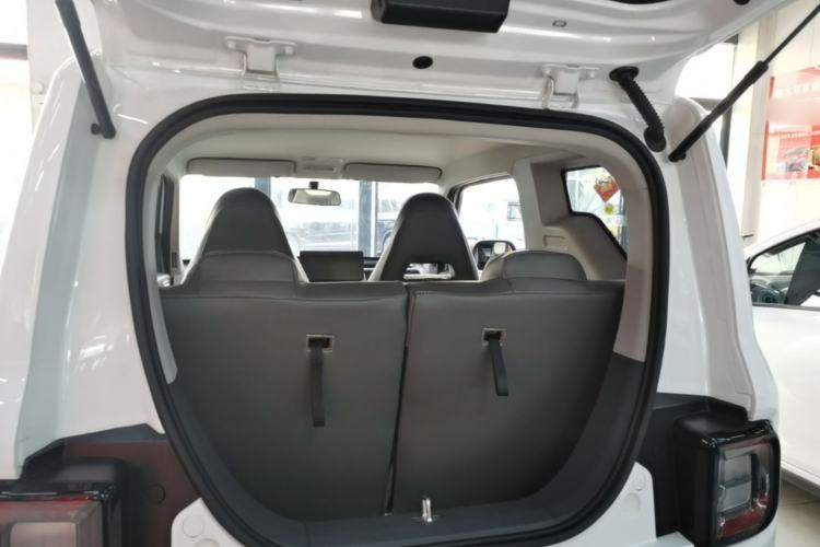 Used Geely Galaxy Panda 2024 Panda Mini 200km Endurance Bear Trunk