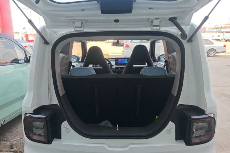 Used Geely Galaxy Panda 2024 Panda Mini 200km Endurance Bear Trunk