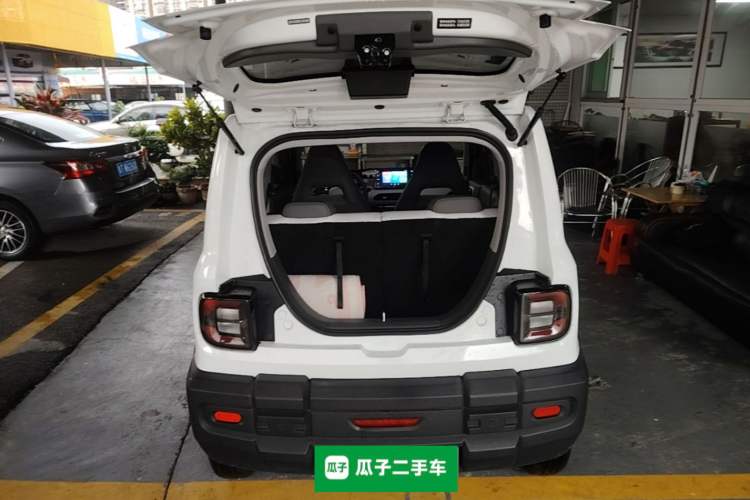 Used Geely Galaxy Panda 2024 Panda Mini 200km Endurance Bear Trunk