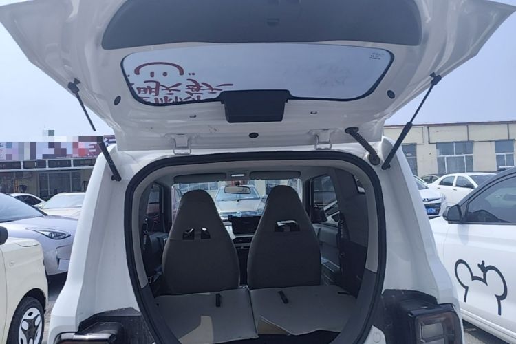 Used Geely Galaxy Panda 2024 Panda Mini 200km Endurance Bear Trunk