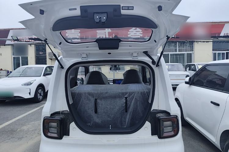 Used Geely Galaxy Panda 2024 Panda Mini 200km Endurance Bear Trunk